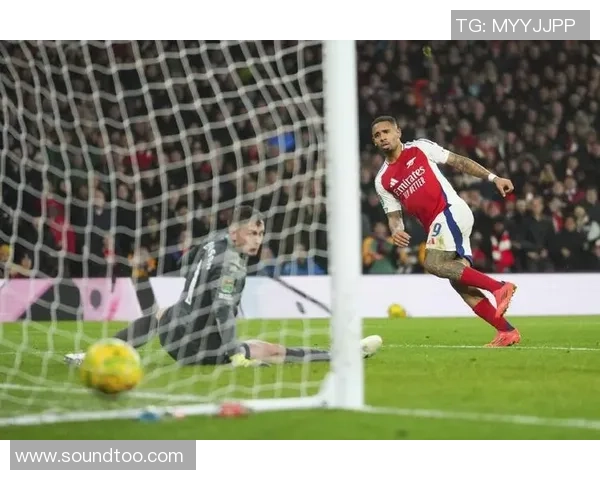 足总杯激战阿森纳凭借帽子戏法力克多特蒙德全场沸腾